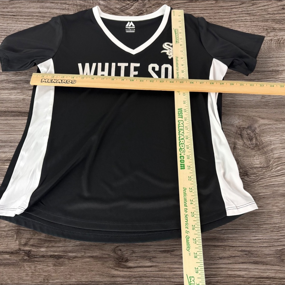 Majestic White Sox V Neck Shirt Top Womens Size Large New NWT Black Silver (88) - Picture 3 of 10